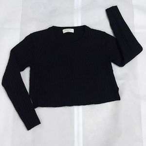 Aritzia Babaton Knit crop fits XS or XXS